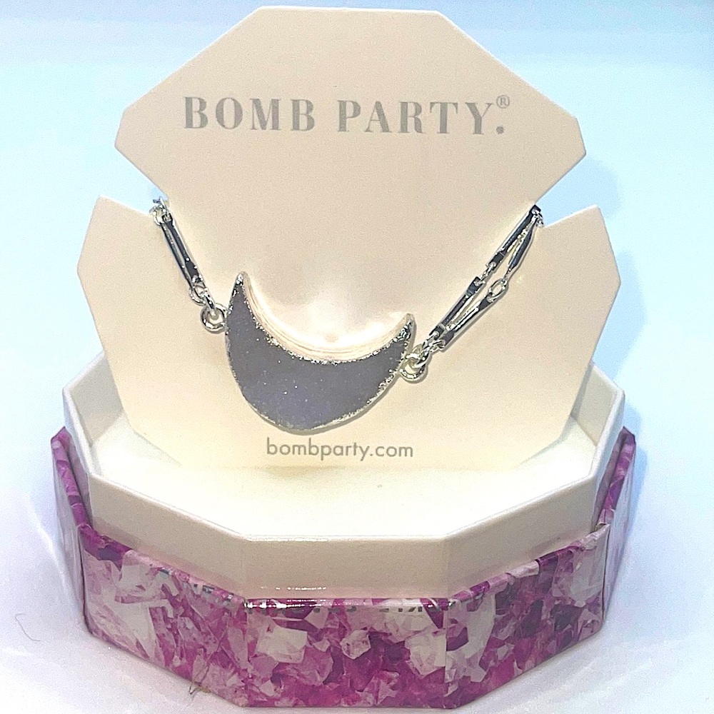 COPY - Dripping in Druzy